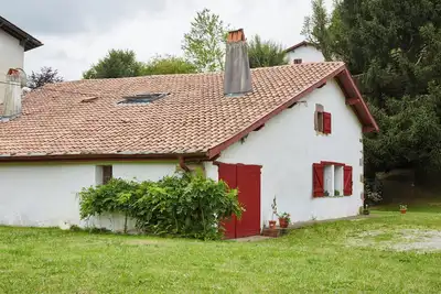 Image de Grande maison basque à Sare — 12 pers. , jardin, frontière espagnole à 2 km