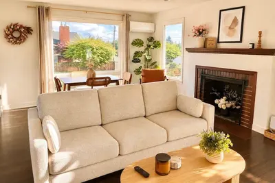 Sunset Views over Puget Sound | 4br West Seattle