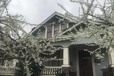 Image de Portland Sanctuary: A 2-bedroom house with Ac in vibrant Portland