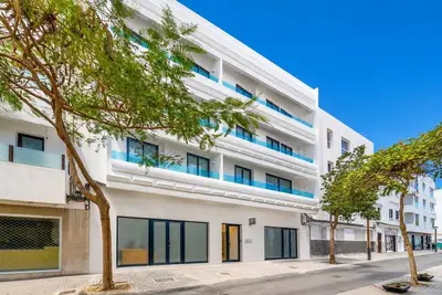 Image de Ereza Residence 1. 3 - Deux Chambres Appartement, Couchages 4