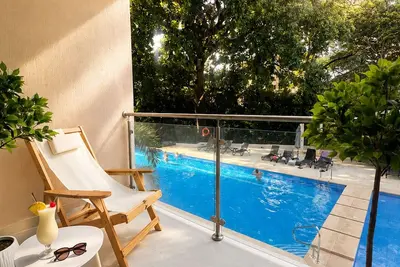 Image de Appartement moderne avec 2 chambres, Vue sur la piscine, Près de la plage