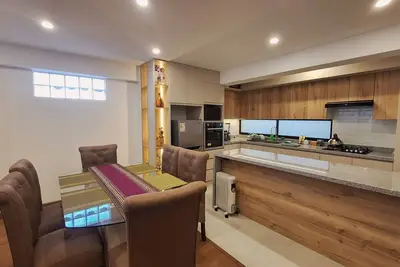 Image de A fully furnished, modern, comfortable, and cozy apartment.