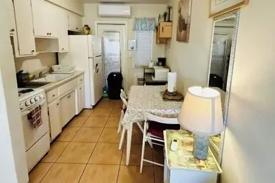 Image de Modern 1br Hollywood Studio - Enjoy Garden and Bbq
