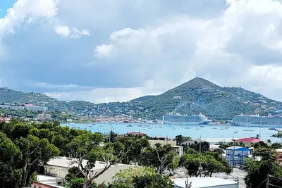 Image de 2-Br apt in beautiful St Thomas filled with local flava