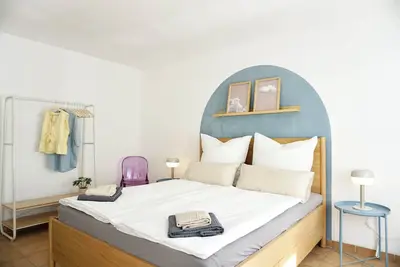 Image de Stylish 75m² •Close to city• Up to 5 guests•2 beds