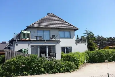 Image de Ancien Glowe avec terrasse sur le toit