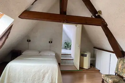 Image de Chambre d'hôtes Le Relais Des Hirondelles - Gardénia jardin dans la propriété