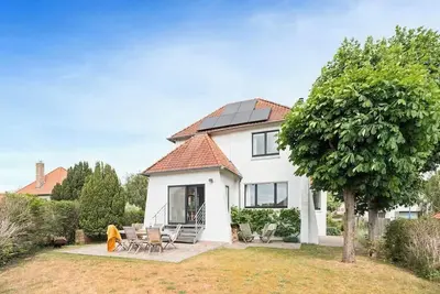 Image de Villa Vlinder – à distance de marche de la plage et du centre-ville