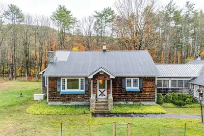 Image de Cozy cottage with private access to Great Sacandaga Lake.