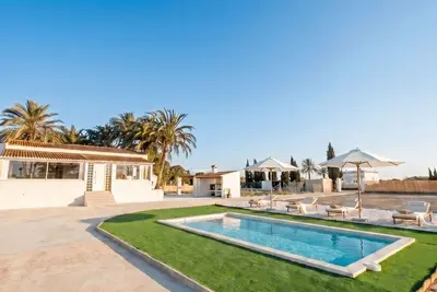 Image de Ibiza-style designer villa · Private pool · 5 min from the beach, 15 min airport