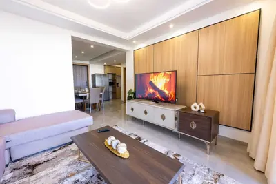 Image de Stylish Fully Furnished 2-Bedroom Oasis with Pool, city Views and Fitness center