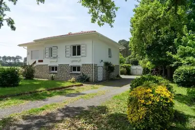 Image de Appartement Rdc, jardin&vélos – entre lac et océan