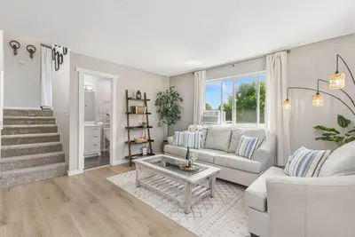 Image de Group Getaway in Windsor | Sleeps 20