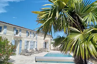 Image de Longère avec piscine 8 personnes