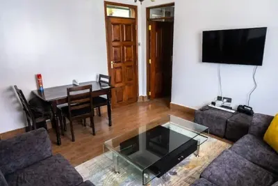 Image de Tranquil 2-bedroom apartment with quiet space, Scenic and nature views.