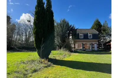 Image de Petite maison à l'orée du bois