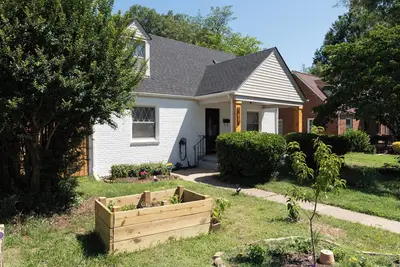 Image de Renovated 3 bedroom Forest Hill Park