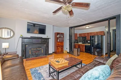 Image de Timelessly Restored Fl 2 Apt @DowntownAlbany