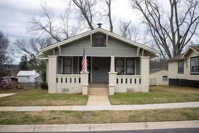 Image de Hearthside Haven | Avondale/Fenced Yard/King Bed