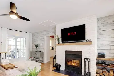 Image de Chalet Farm House ♥ Spa Nature ☼ Planches à Pagaie - Foyer int&ext