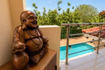 Image de Tropical 4-Bedroom Villa with Pool Next to the Jan Thiel Salt Flats + Rental Car