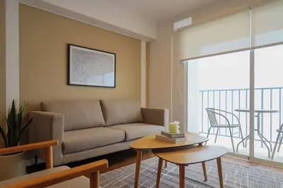 Image de w* | Upscale 2br with Balcony in Miraflores