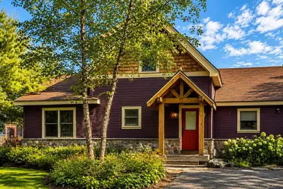 Image de Cottage 30 | Pet-Friendly Forest View Muskoka Cottage Sleeps 6