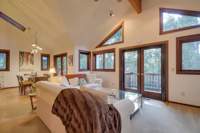 Image de Modern Arnold Escape | Game Room and Bbq Deck