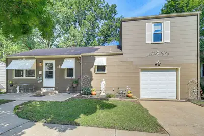 Image de Family-Friendly Home w/ Yard, Near Arrowhead