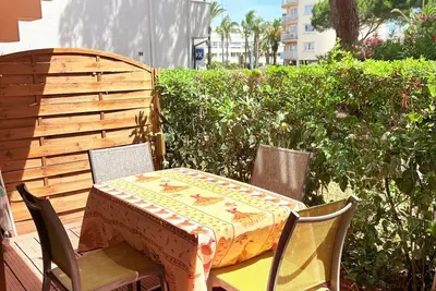 Image de St Cyprien rez de jardin ensoleillé proche plage