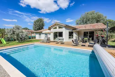 Image de Cottage Tarnais - Clim, Piscine & Jardin