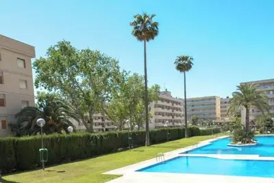 Image de Appartement 80m² en Bord de Mer avec Piscine, à 200m de la Plage de La Pineda