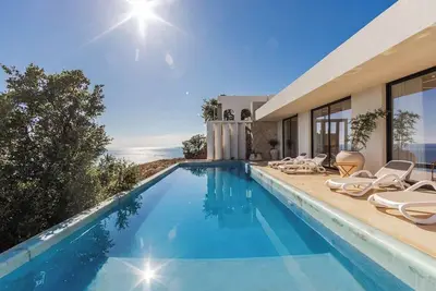 Image de Mediterran Infinity Villa | Pool & Seaview by PikHost