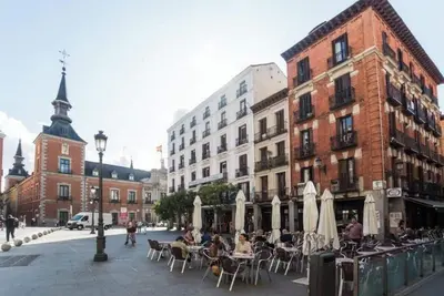 Image de Elegant Luxury Apartment in Puerta del Sol with 3 En-Suite Bedrooms