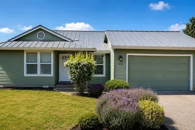 Image de Modern 3br Home Near Uo, Autzen Stadium, Oakway Center & Hayward Field