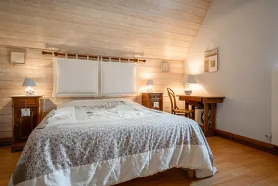 Image de Maison d’hôtes « Suite Familiale - Kobo-Maya » avec vue montagne et jardin partagé