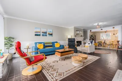 Image de Modern Reno Stay Midtown • Tahoe Base + Backyard