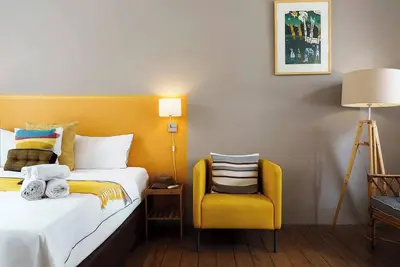 Image de The Post · Cook, Lounge, and Stay In