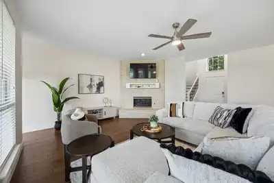 Image de Modern and Relaxing Home | Frisco Prime Location