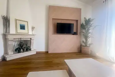 Image de A spacious and bright 3-bedroom apartment with a sea view and a great terrace.