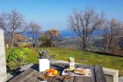 Image de Aux Petits Chênes - Cateri