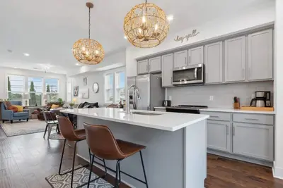 Image de The Southern Pearl | Rooftop Lounge, 2 Parking Spaces & Dog-Friendly Comfort