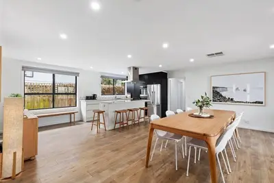 Chic Coastal Living - Anglesea