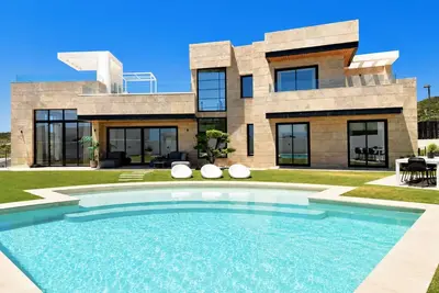 Image de Luxury Modern Villa with Private Pool and Rooftop Terrace