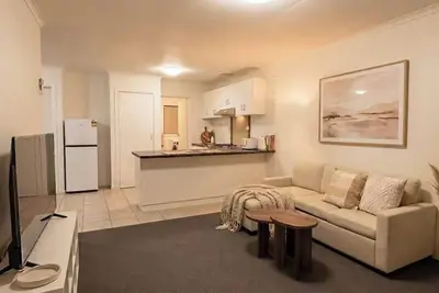 Image de Cosy & stylish 2br | Your home base in East Albury