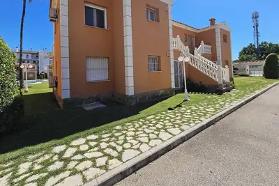 Image de Ground floor apartment in Oliva Nova with communal pool