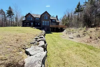 Image de Wonderful 5-bedroom house in Ludlow perfect for your Mountain getaway