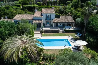 Image de Villa 210m² avec piscine - Mougins