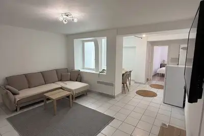 Image de Apparemment 6 pers au cœur de Montélimar