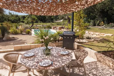 Image de Le Nid des Mésanges – Gîte de charme avec piscine près de Montélimar